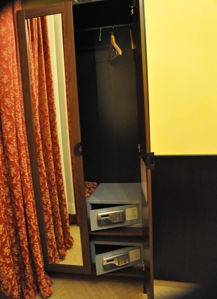 Funny Palace Hostel روما المظهر الخارجي الصورة